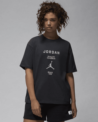 Jordan Women's Girlfriend T-Shirt. Nike LU